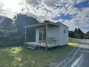 Cabin 5 outside-min